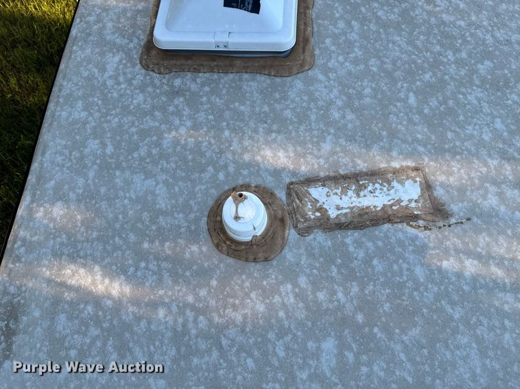 image for item EJ4649 2021 Forest River SMT181RTX camper