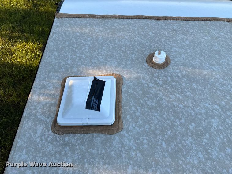 image for item EJ4649 2021 Forest River SMT181RTX camper