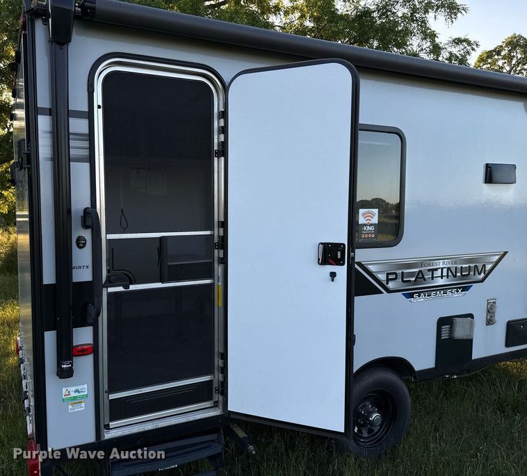 image for item EJ4649 2021 Forest River SMT181RTX camper