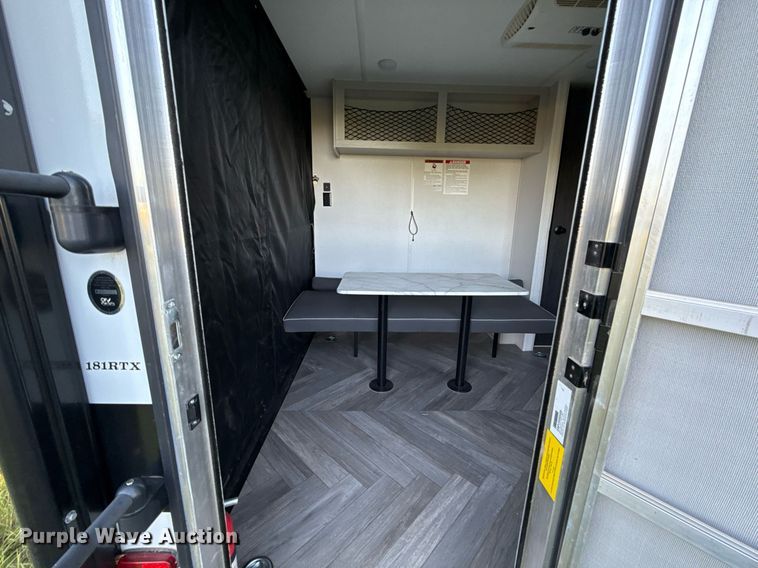 image for item EJ4649 2021 Forest River SMT181RTX camper