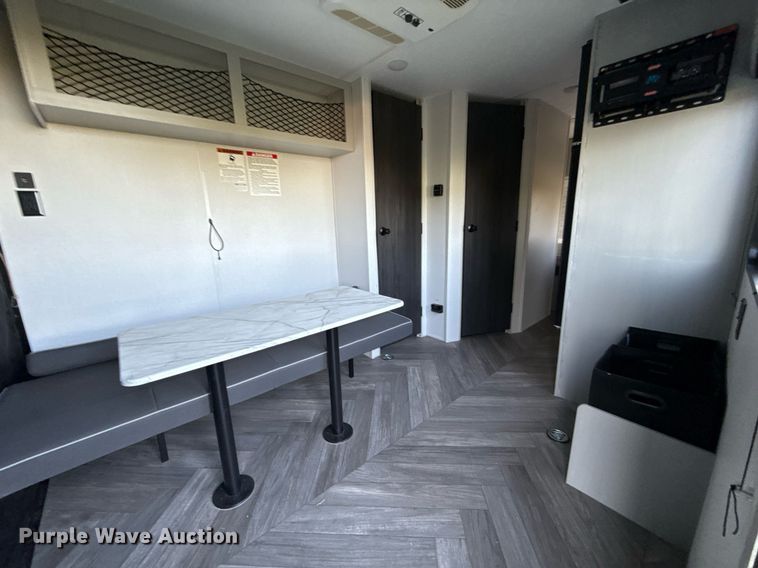 image for item EJ4649 2021 Forest River SMT181RTX camper