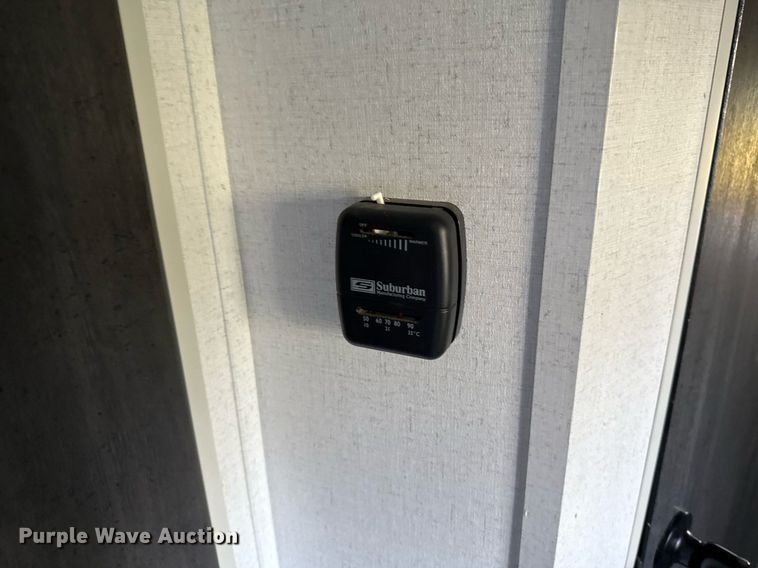 image for item EJ4649 2021 Forest River SMT181RTX camper