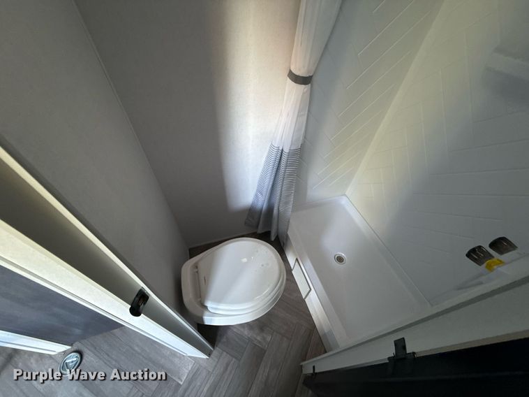 image for item EJ4649 2021 Forest River SMT181RTX camper