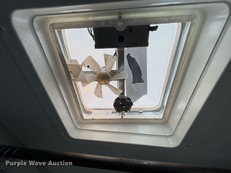 image for item EJ4649 2021 Forest River SMT181RTX camper