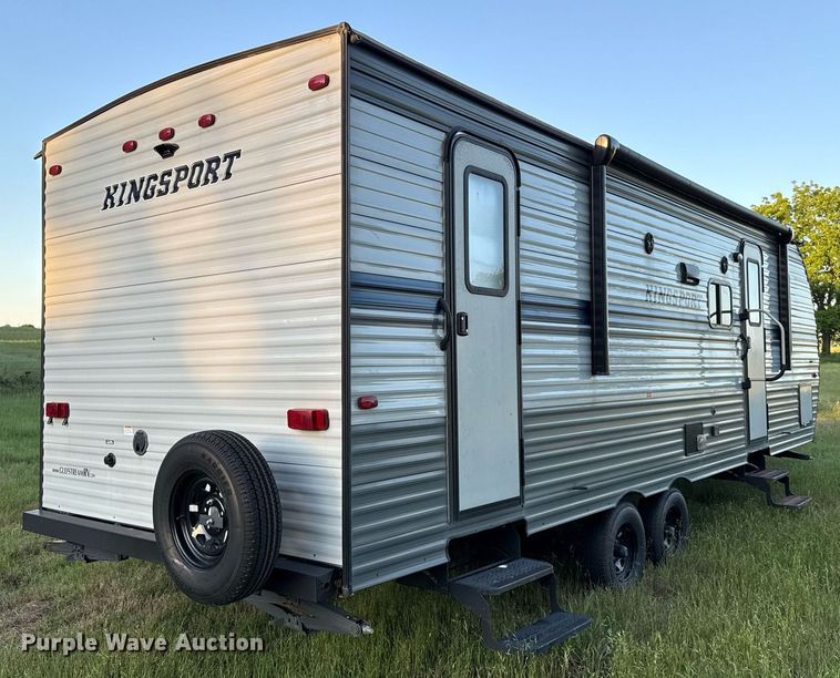 image for item EJ4650 2021 Gulf Stream Coach King Sport camper