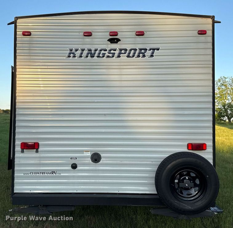 image for item EJ4650 2021 Gulf Stream Coach King Sport camper