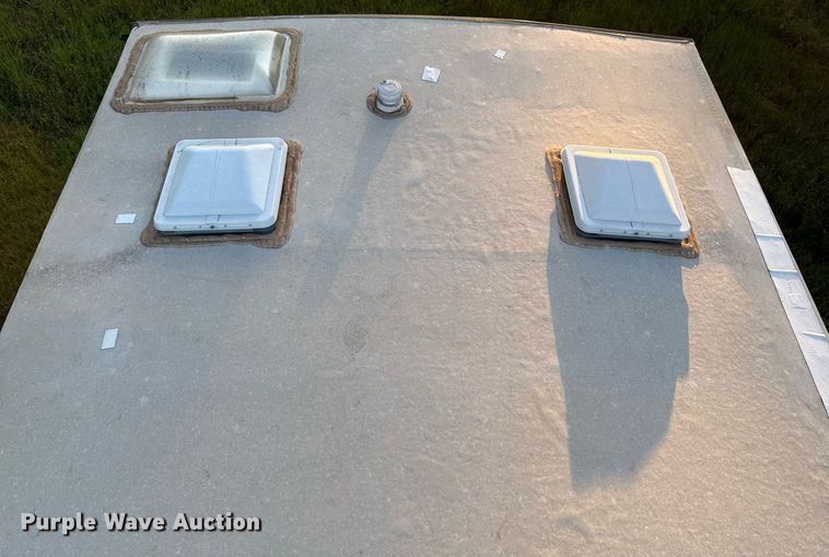 image for item EJ4650 2021 Gulf Stream Coach King Sport camper