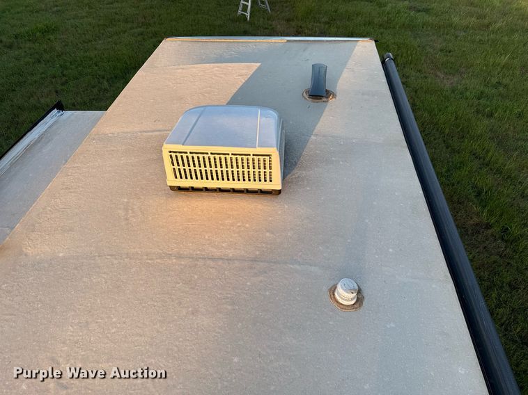 image for item EJ4650 2021 Gulf Stream Coach King Sport camper