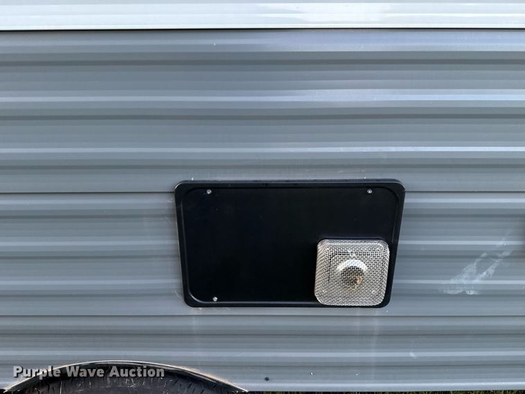 image for item EJ4650 2021 Gulf Stream Coach King Sport camper