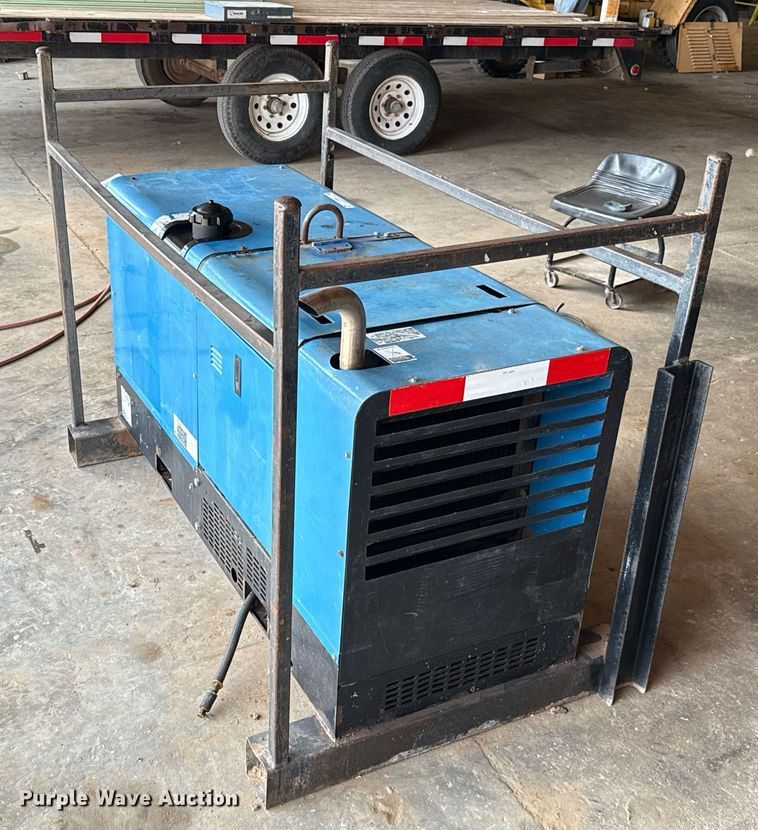 image for item EJ4654 Miller PipePro 304 welder