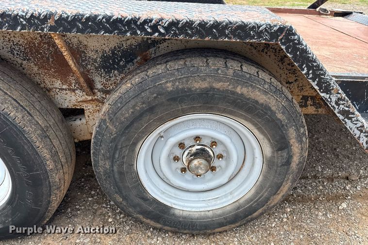 image for item EJ4657 2001 Big Bubba equipment trailer