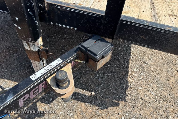 image for item EJ4659 2011 Parker  HP77 utility trailer