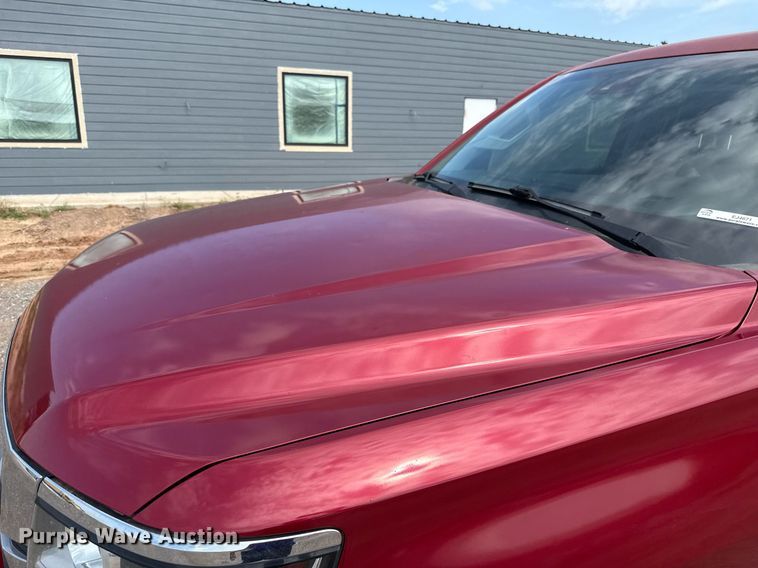 image for item EJ4671 2015 Chevrolet Suburban 1500 SUV