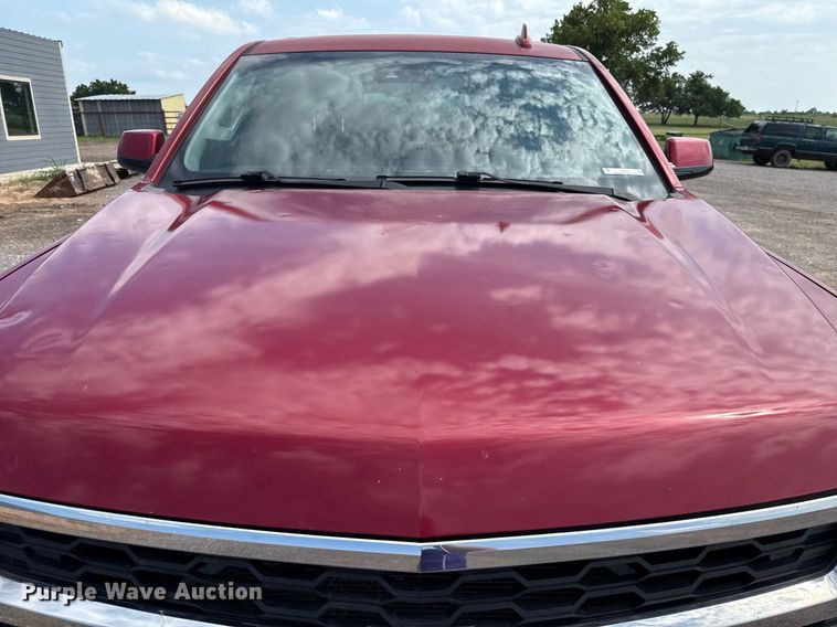 image for item EJ4671 2015 Chevrolet Suburban 1500 SUV