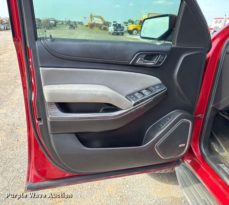 image for item EJ4671 2015 Chevrolet Suburban 1500 SUV