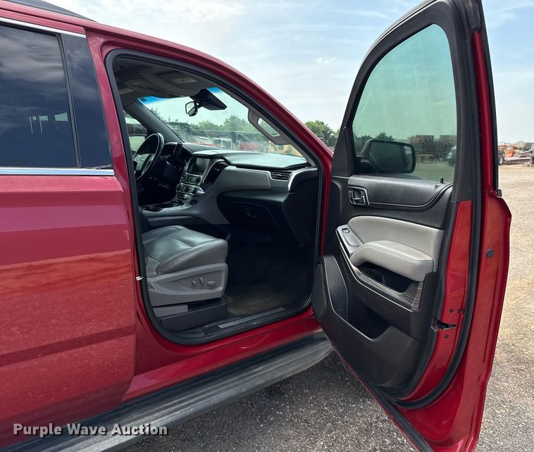 image for item EJ4671 2015 Chevrolet Suburban 1500 SUV