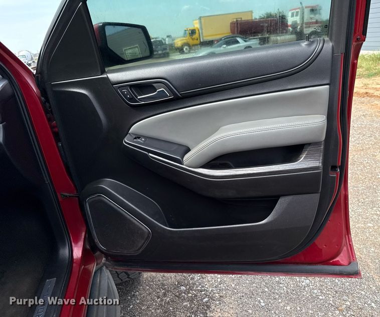 image for item EJ4671 2015 Chevrolet Suburban 1500 SUV