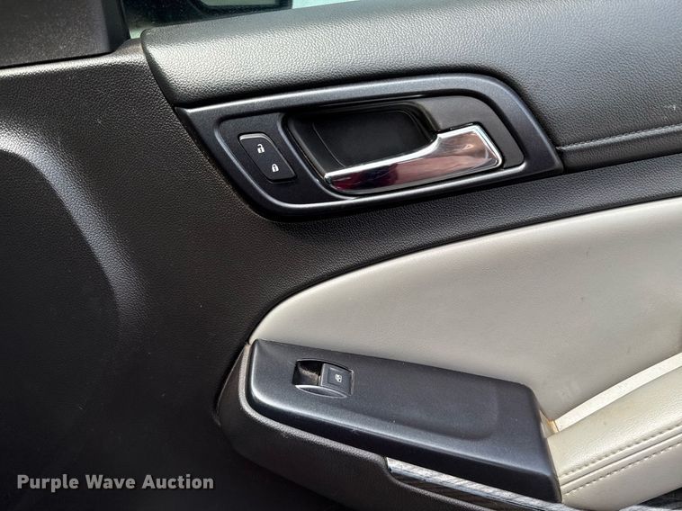 image for item EJ4671 2015 Chevrolet Suburban 1500 SUV