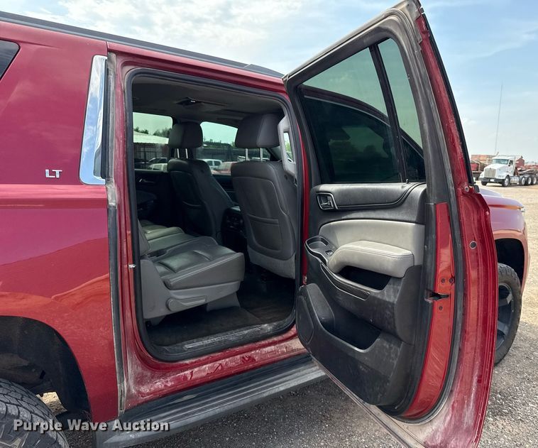 image for item EJ4671 2015 Chevrolet Suburban 1500 SUV