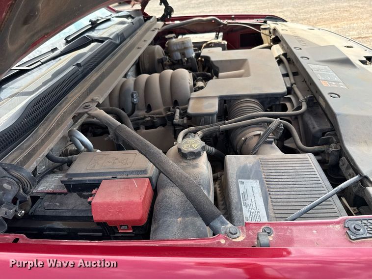 image for item EJ4671 2015 Chevrolet Suburban 1500 SUV