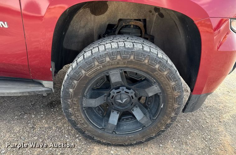 image for item EJ4671 2015 Chevrolet Suburban 1500 SUV