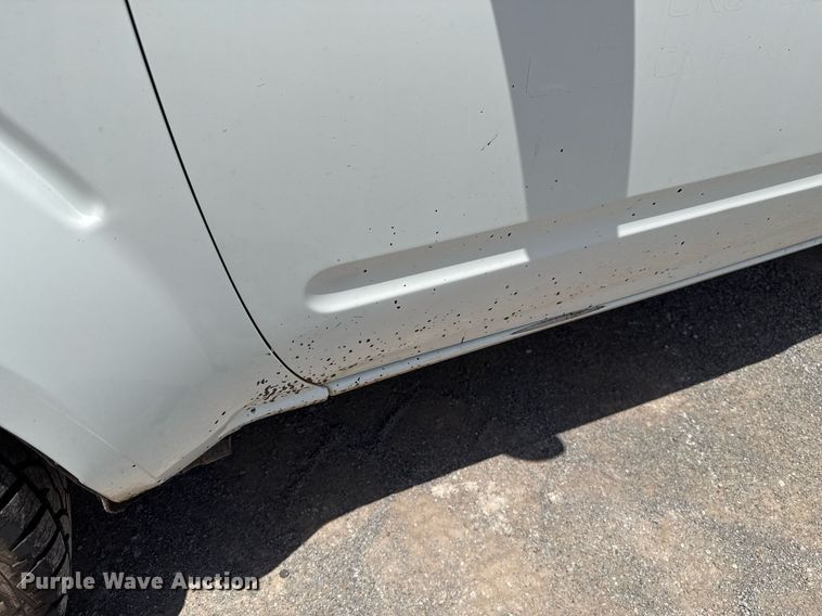 image for item EJ4675 2017 Nissan Frontier Crew Cab pickup truck