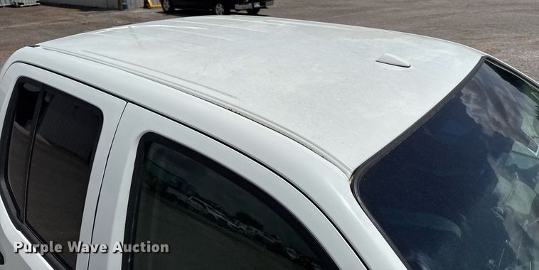 image for item EJ4675 2017 Nissan Frontier Crew Cab pickup truck