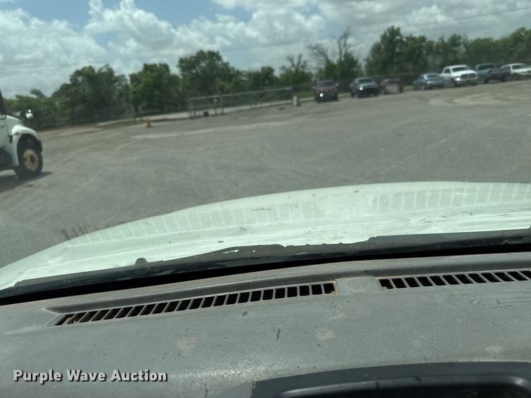 image for item EJ4675 2017 Nissan Frontier Crew Cab pickup truck