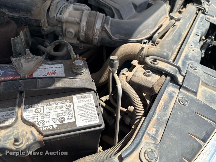 image for item EJ4675 2017 Nissan Frontier Crew Cab pickup truck