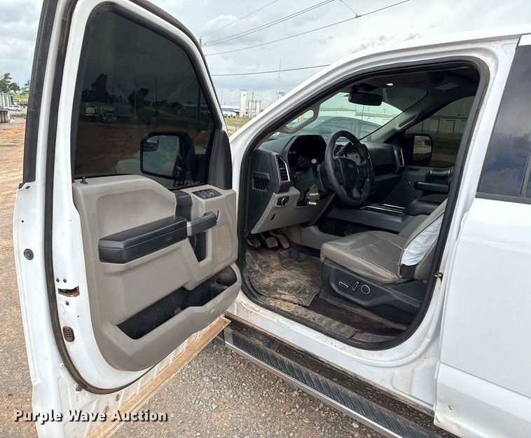 image for item EJ4678 2017 Ford F150 SuperCrew pickup truck