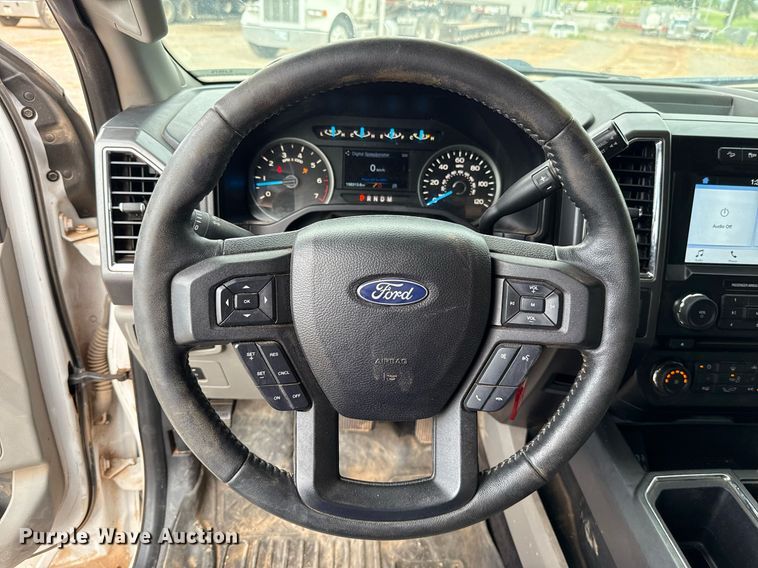 image for item EJ4678 2017 Ford F150 SuperCrew pickup truck