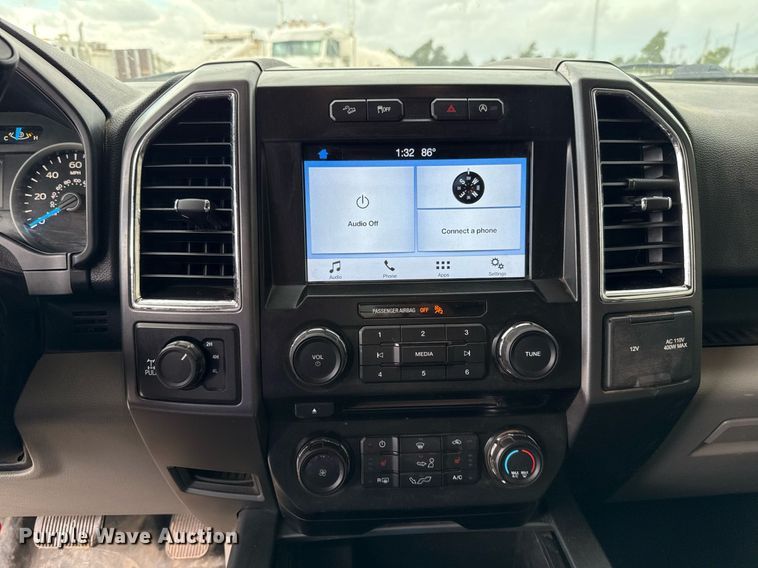 image for item EJ4678 2017 Ford F150 SuperCrew pickup truck