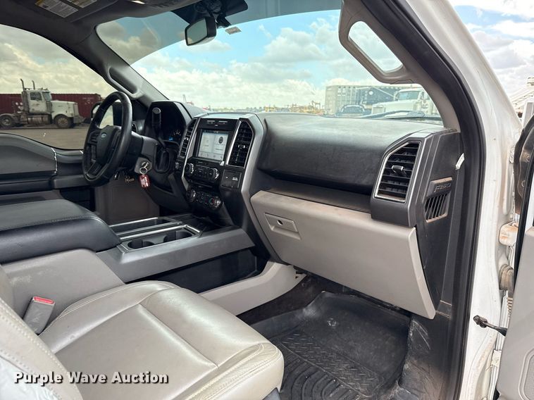 image for item EJ4678 2017 Ford F150 SuperCrew pickup truck