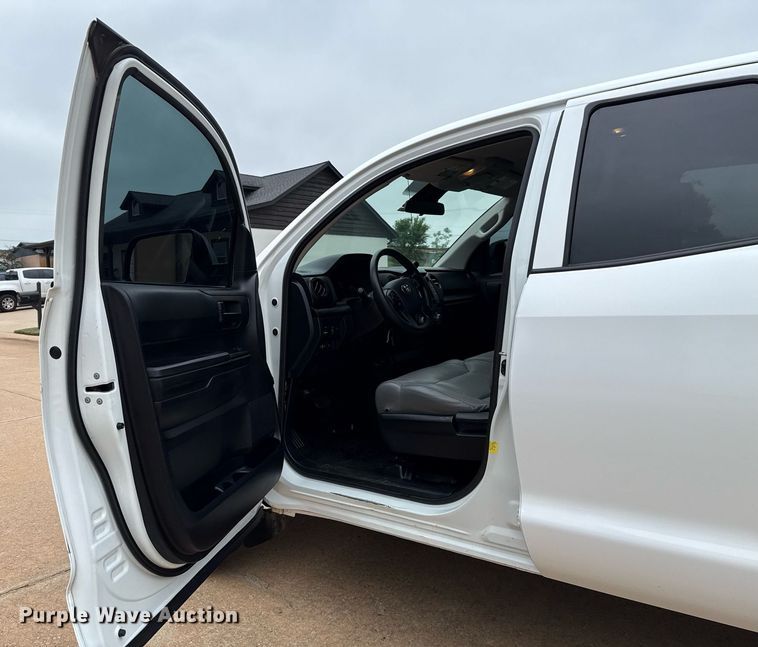 image for item EJ4679 2019 Toyota Tundra Double Cab pickup truck