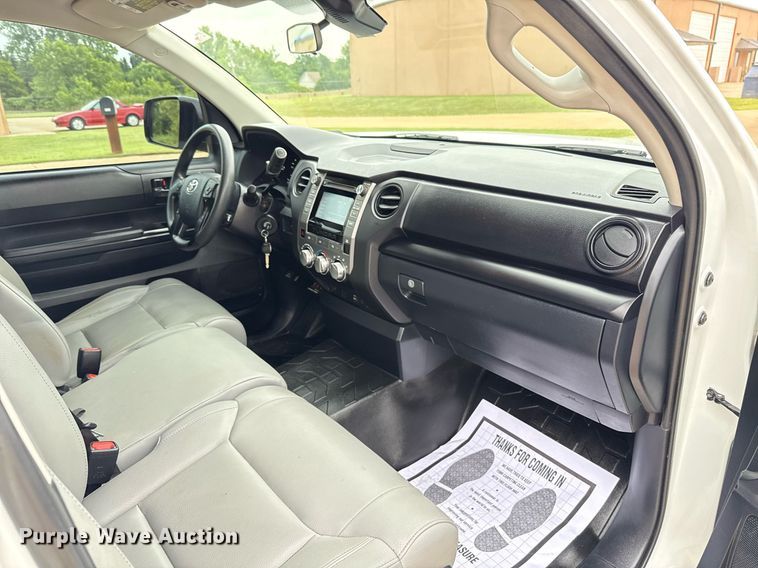 image for item EJ4679 2019 Toyota Tundra Double Cab pickup truck