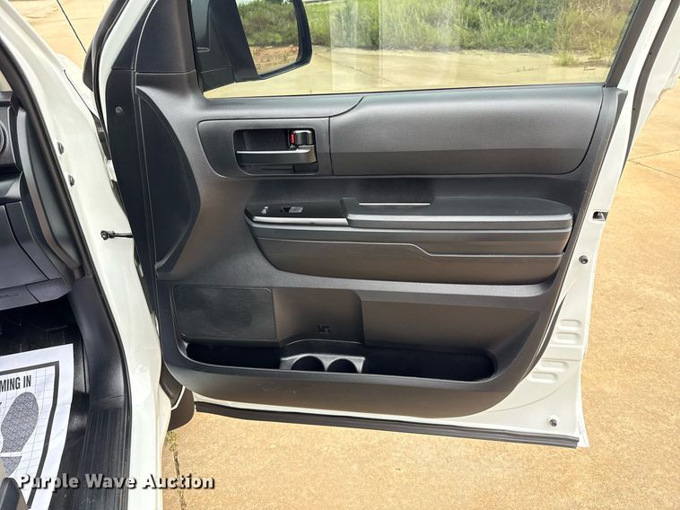 image for item EJ4679 2019 Toyota Tundra Double Cab pickup truck