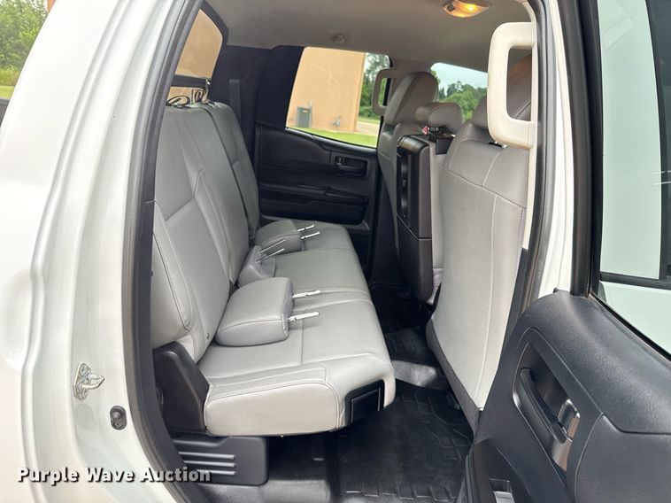 image for item EJ4679 2019 Toyota Tundra Double Cab pickup truck