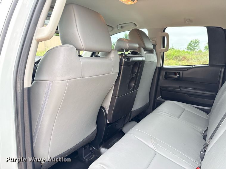 image for item EJ4679 2019 Toyota Tundra Double Cab pickup truck