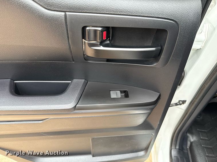 image for item EJ4679 2019 Toyota Tundra Double Cab pickup truck