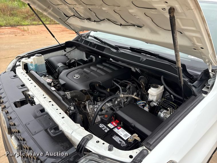 image for item EJ4679 2019 Toyota Tundra Double Cab pickup truck