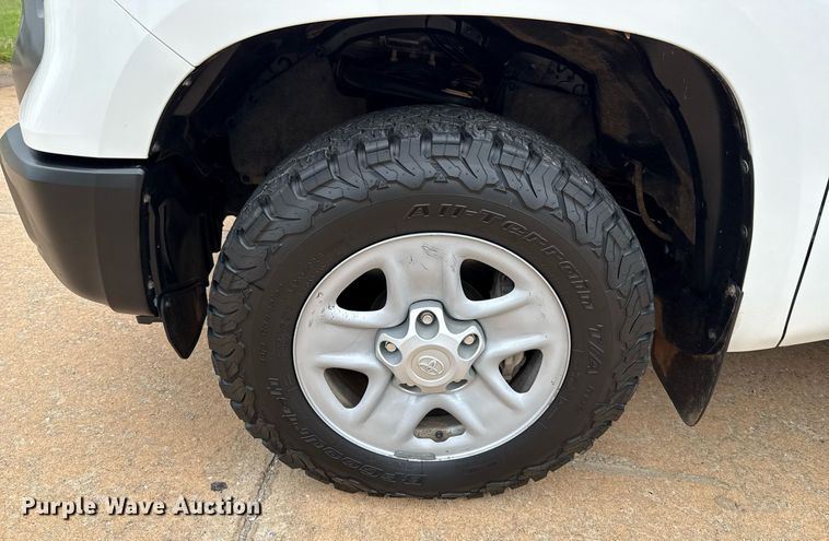 image for item EJ4679 2019 Toyota Tundra Double Cab pickup truck