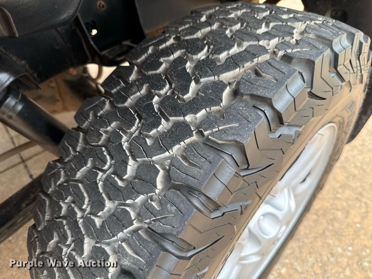 image for item EJ4679 2019 Toyota Tundra Double Cab pickup truck