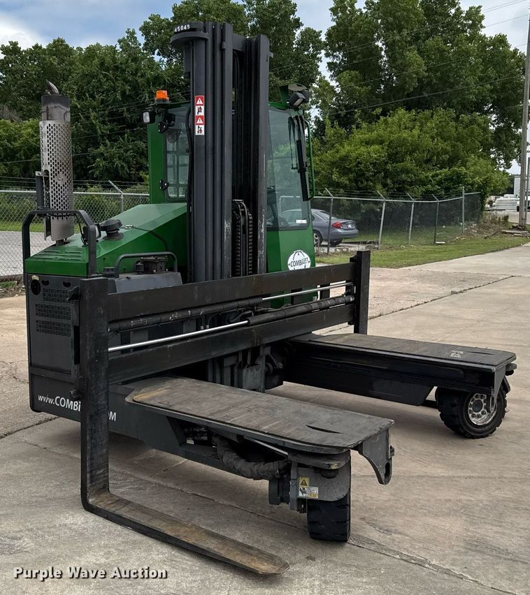 image for item EJ4681 2016 CombiLift C8000 forklift