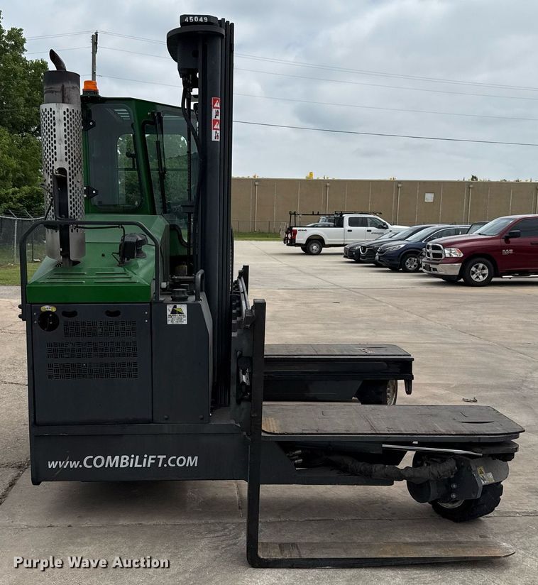 image for item EJ4681 2016 CombiLift C8000 forklift