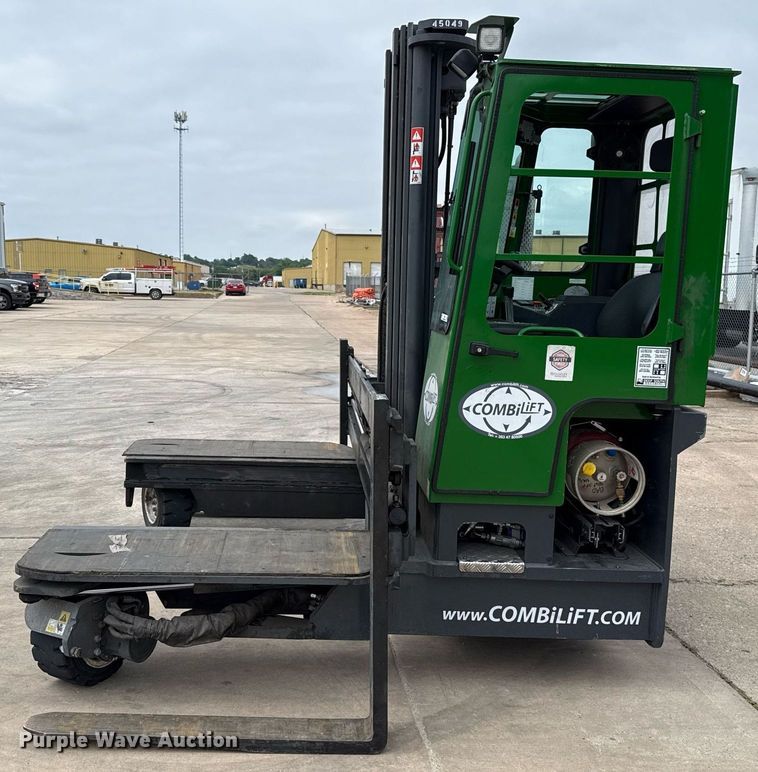 image for item EJ4681 2016 CombiLift C8000 forklift