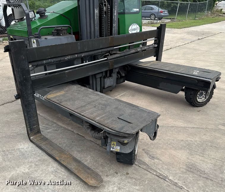 image for item EJ4681 2016 CombiLift C8000 forklift