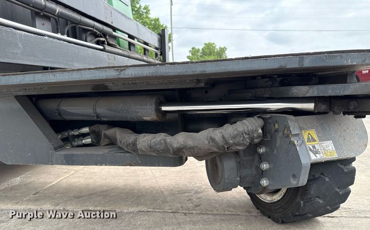 image for item EJ4681 2016 CombiLift C8000 forklift