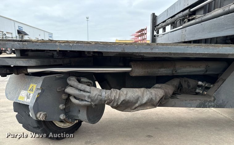 image for item EJ4681 2016 CombiLift C8000 forklift