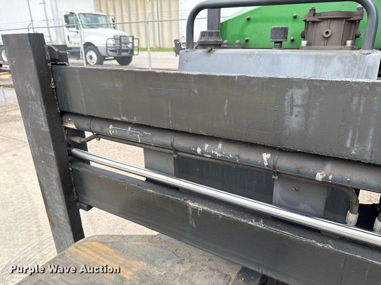 image for item EJ4681 2016 CombiLift C8000 forklift