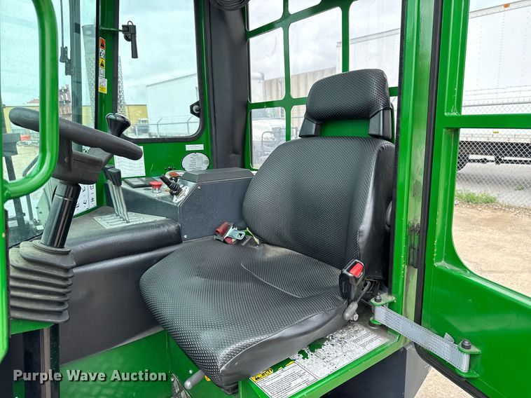 image for item EJ4681 2016 CombiLift C8000 forklift